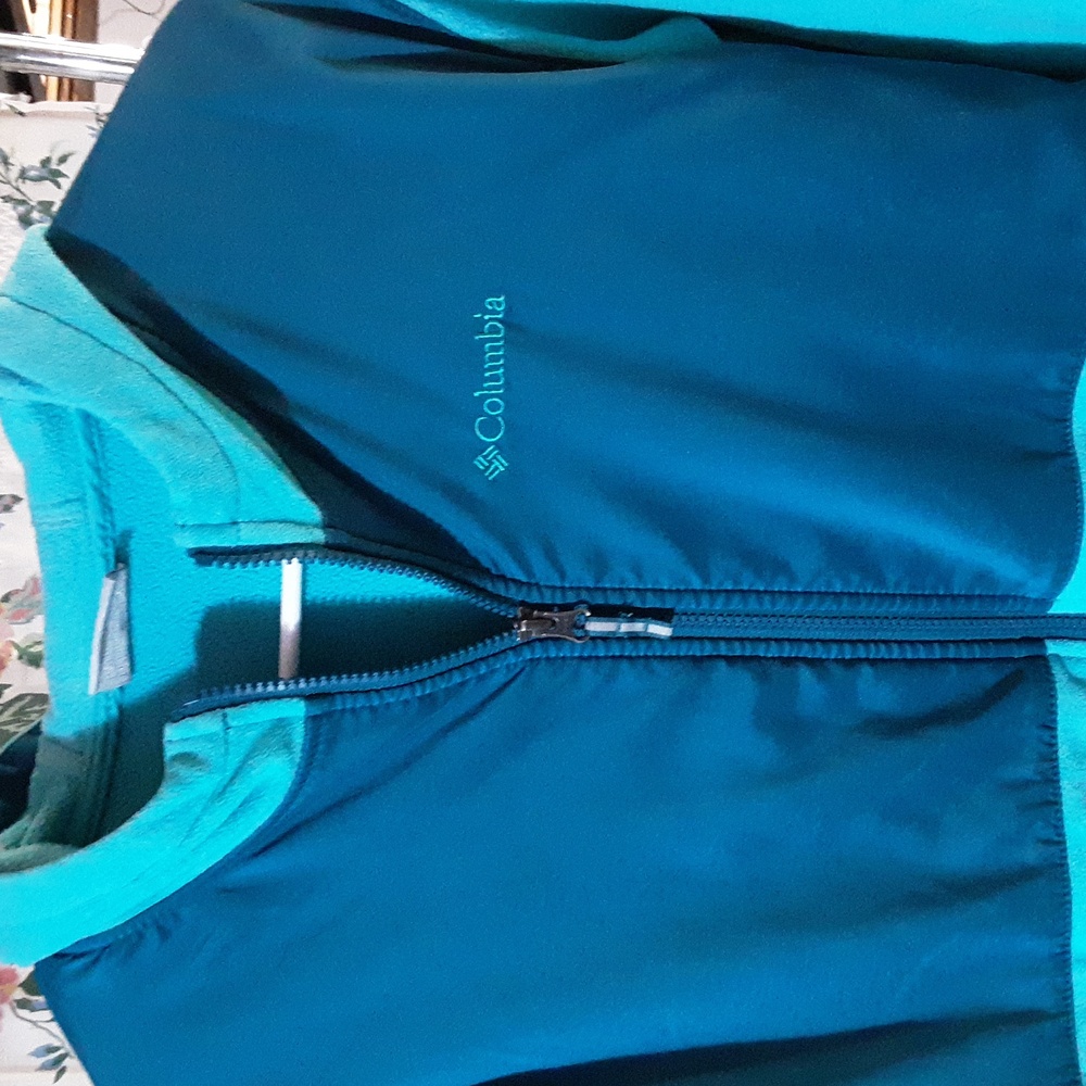 Girls Columbia fleece jacket Large